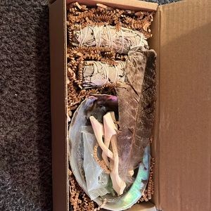 This sage kit is brand new